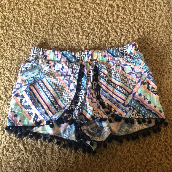 Fun flowy shorts! - Picture 2 of 2